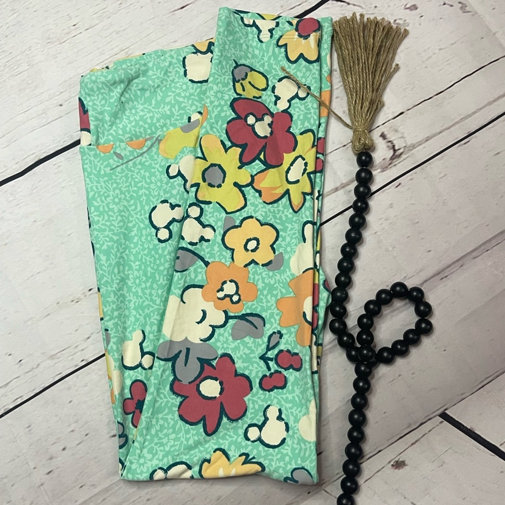 Nwot 2017 Disney floral print Lularoe leggings OS